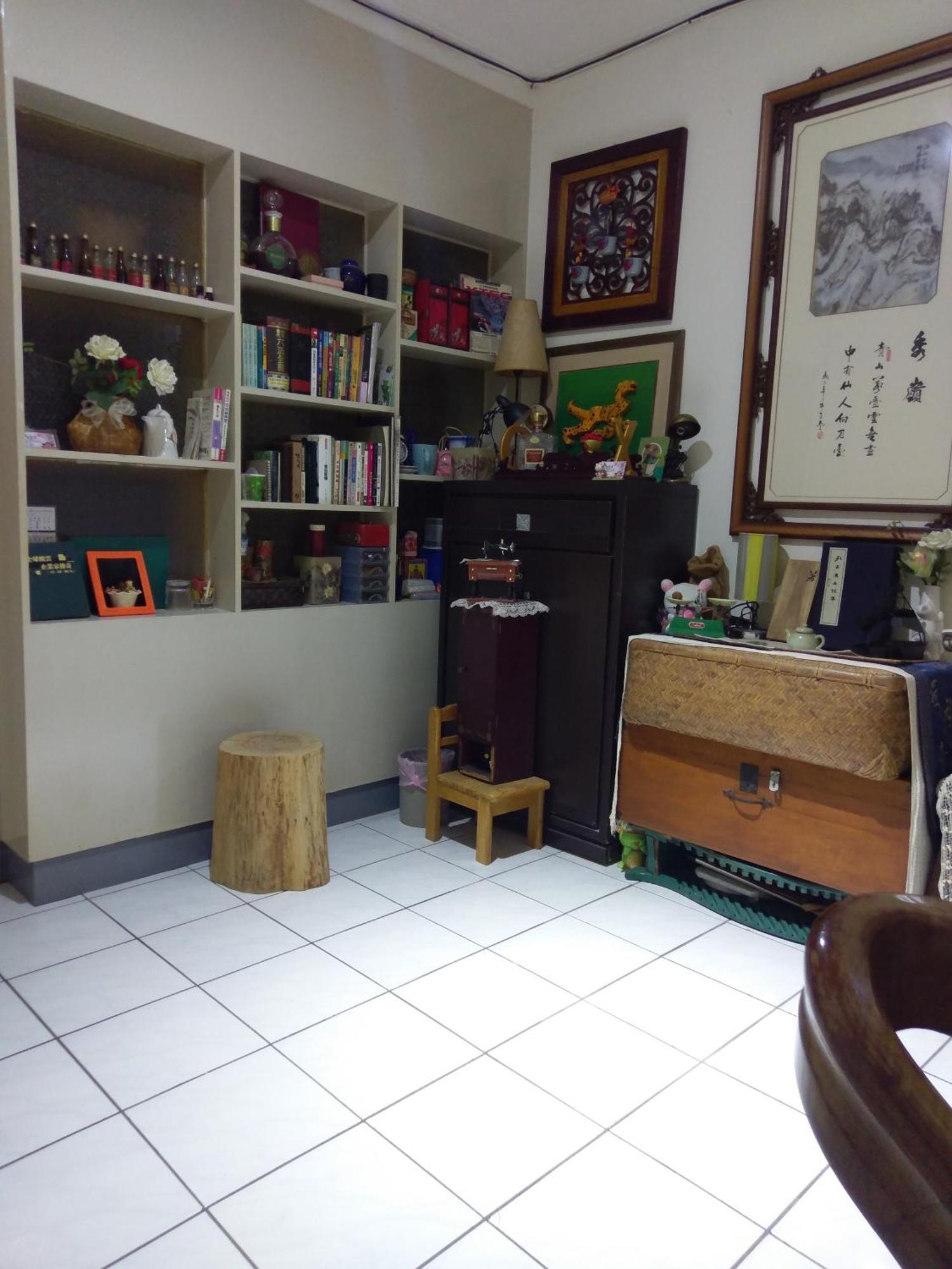 市居 民宿 يولي الغرفة الصورة